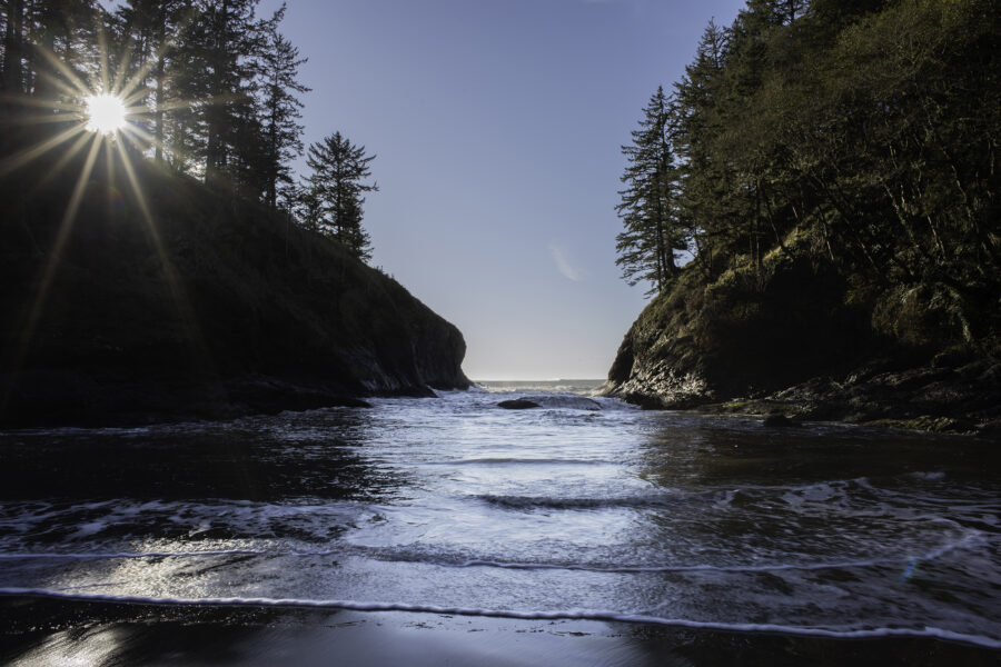 Dead Man Cove, Cape Disappointment Washington by Gary Quay